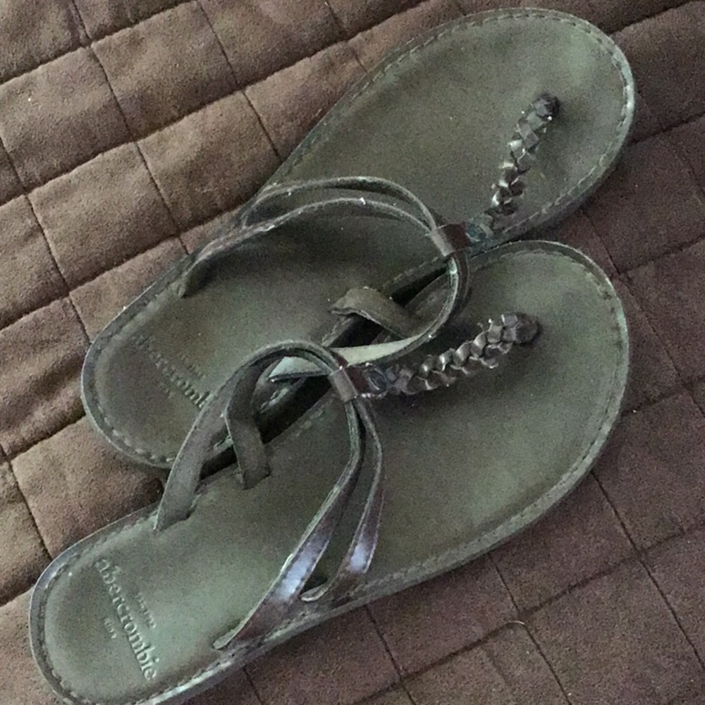 Abercrombie kids brown sandals